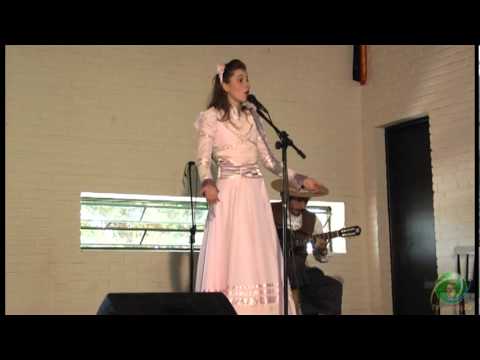 Enart 2010  »  Declamação Feminina  »  Natana Gengnagel 1 - CTG Aldeia Farroupilha