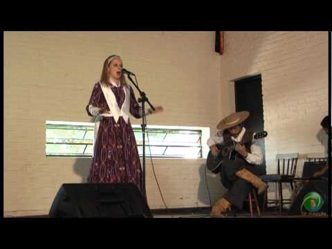 Enart 2010  »  Declamação Feminina  »  Luciana Vargas de Ávila 1 - DTG Acácia Negra
