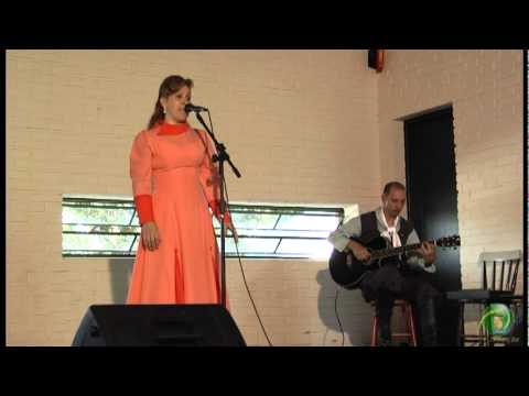 Enart 2010  »  Declamação Feminina  »  Eisiane Schmidt N. Kirchhof  1 - CTG Bento Gonçalves