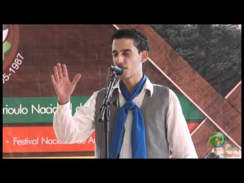 FENART 2011  »  Declamação Peão Adulto  »  Vinicius Siqueira