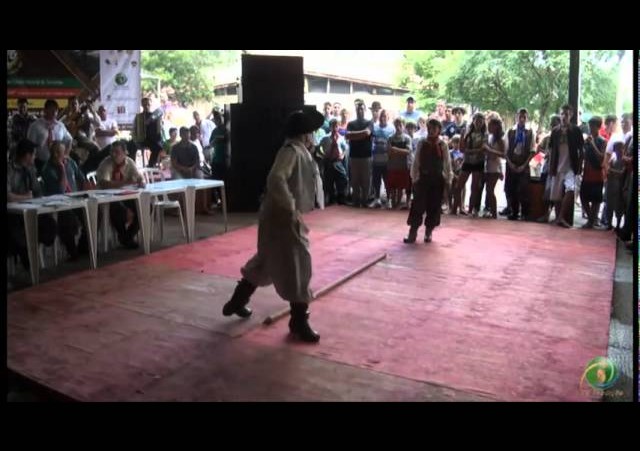 FENART 2011  »  Chula  »  Ariel X Renato