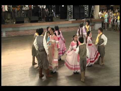 FENART 2011  »  Danças Tradicionais  »  CTG Fogo de Chão - Mirim