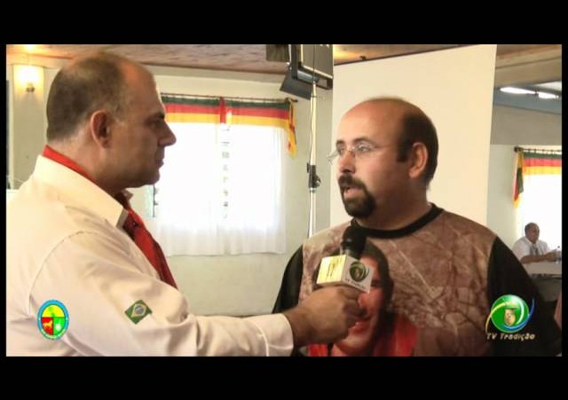 24º Entrevero Cultural de Peões e Guris Farroupilhas »  Entrevista Família Gomes