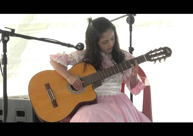 12º FENART - Violão Mirim - Giovana