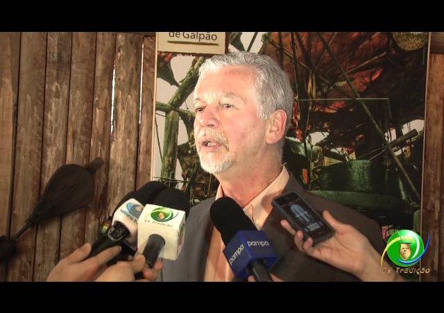 PREFEITO FORTUNATI VISITA O ACAMPAMENTO