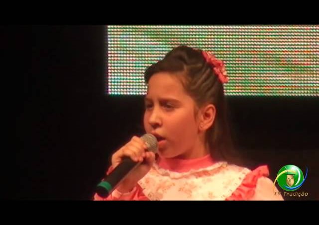 Apresentação Intérprete - Kathellyn Garcia