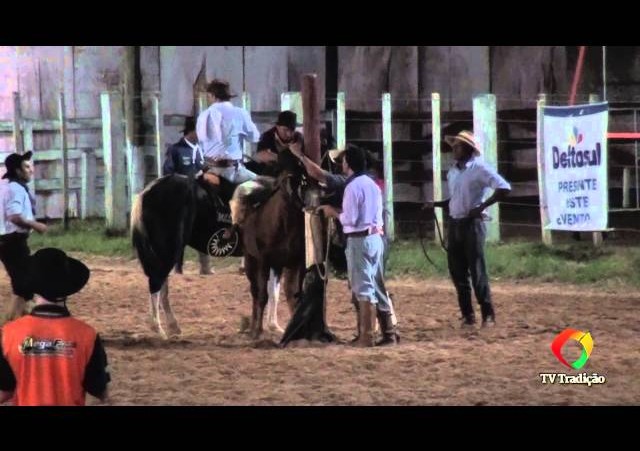20º Rodeio do Conesul - Gineteada Modalidade Basto aberto - Ivan Mombaque