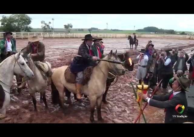 Distribuição da chama crioula 2014 - Cruz Alta