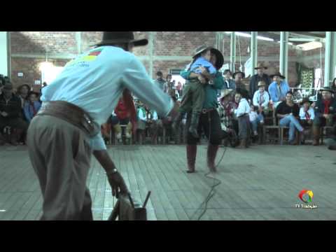 28º FECARS - Vaca Parada Individual Bonequinha - Domingo