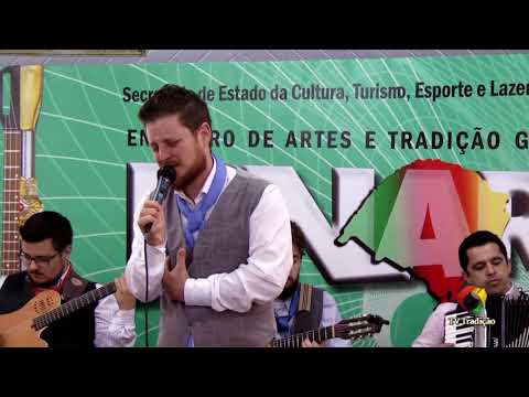 DOUGLAS VINICIUS DE BRUM - INTÉRPRETE SOLISTA VOCAL MASCULINO - ENART 2017 - DOMINGO
