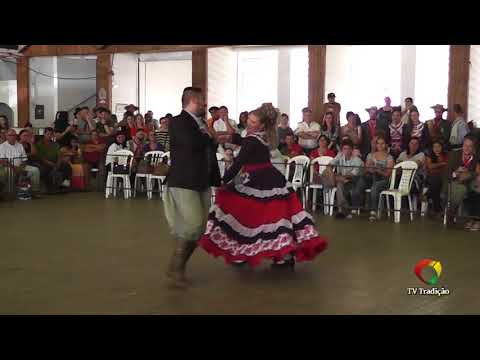 MATHEUS DE FREITAS BOMM E RENATA PRESSER - DANÇA DE SALÃO - FINAL - ENART 2017