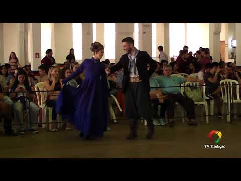 LEONARDO SCHNEIDER ULLRICH E VICTÓRIA BRONDANI DE OLVEIRA - DANÇA DE SALÃO - ENART 2017 - SÁBADO