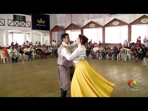 DIEGO DE OLIVEIRA E ANA EMILIA DA ROSA KESSLER - DANÇA DE SALÃO - ENART 2017 - SÁBADO