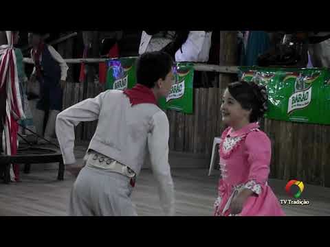 Lucas e Leona - Danças Tradicionais de Par - 4º Festival Pioneiro da Tradição