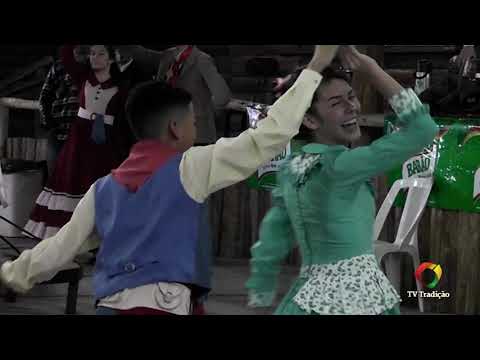 Kaio e Fabieli - Danças Tradicionais de Par - 4º Festival Pioneiro da Tradição