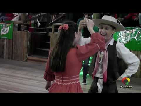 João Pedro e Ana – Danças Tradicionais de Par – 4º Festival Pioneiro da Tradição