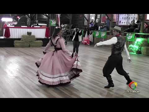 Kauã Machado e Maiara Carvalho - Danças Tradicionais de Par - 4ª Festival Pioneiro da Tradição