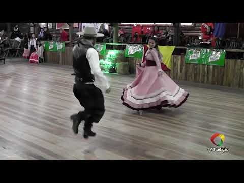 Rafael Pereira e Eduarda Campos - Danças Tradicionais de Par - 4ª Festival Pioneiro da Tradição