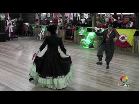 Odalci Anderson e Gisele Leite - Danças Tradicionais de Par - 4ª Festival Pioneiro da Tradição